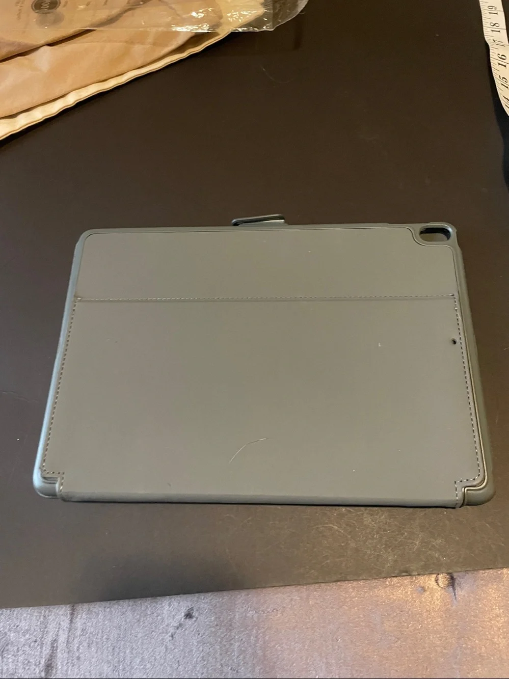 Speck I pad case  10x7